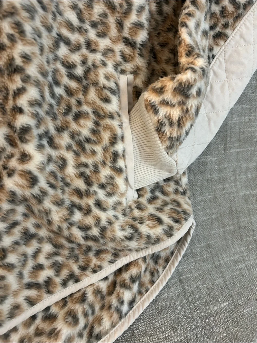Abercrombie & Fitch Leopard Print Cozy Fleece Pullover - Taupe & Black